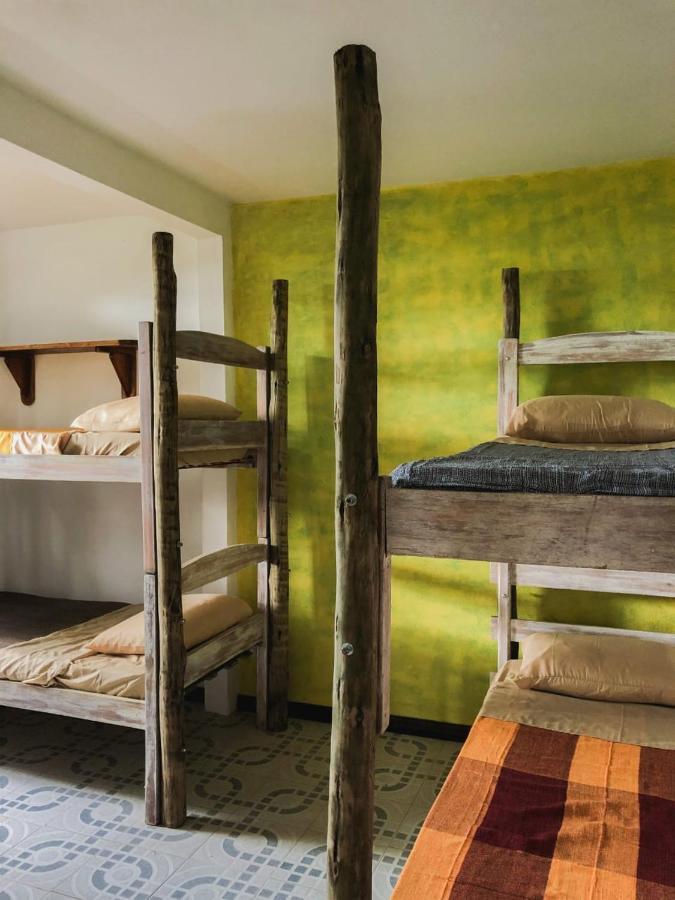 Hostel Zen - Casa Na Floresta Итакаре Экстерьер фото