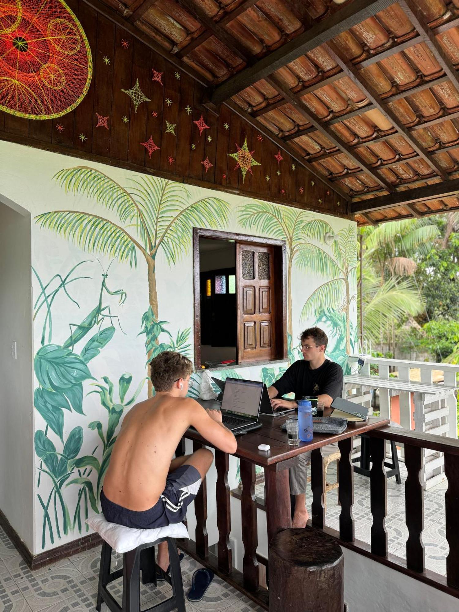 Hostel Zen - Casa Na Floresta Итакаре Экстерьер фото